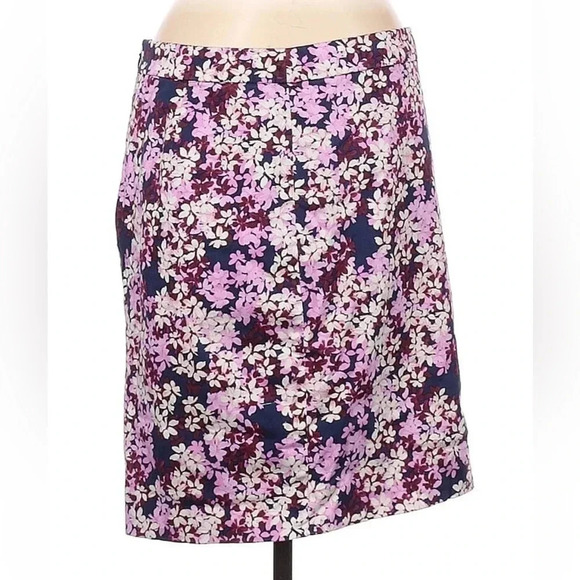 J. Crew | The Pencil Skirt Navy Pink Purple Floral Cotton Pencil Skirt Size 8 - Picture 3 of 8